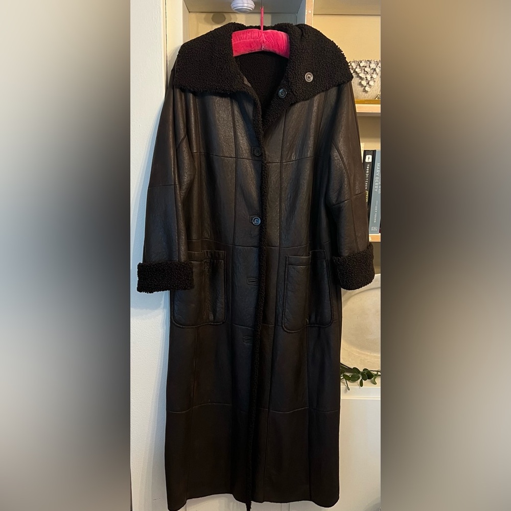Bergdorf  Goodman Andre Furs, Beautiful, Lamb/Shearling reversible coat